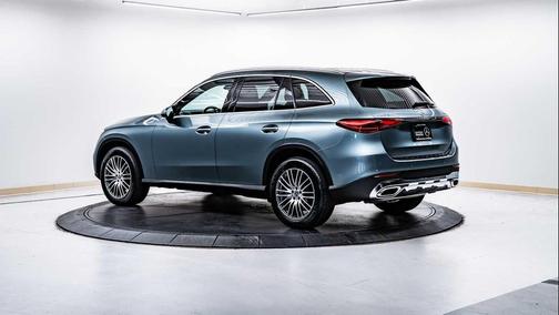 2025 Mercedes-Benz GLC 300 4MATIC