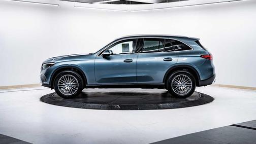 2025 Mercedes-Benz GLC 300 4MATIC