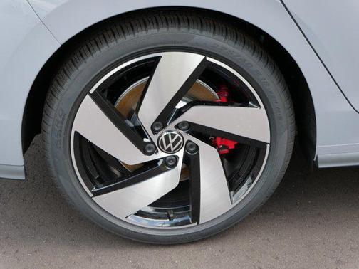 2025 Volkswagen Golf GTI 2.0T S DSG