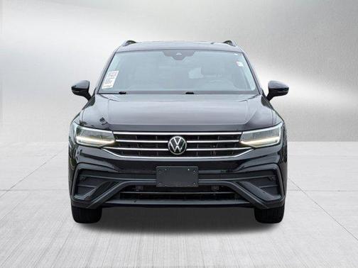 Deep Black Pearl 2023 Volkswagen Tiguan 2.0T S 4MOTION