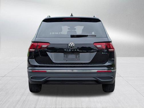 Deep Black Pearl 2023 Volkswagen Tiguan 2.0T S 4MOTION