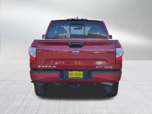 2024 Nissan Titan SV