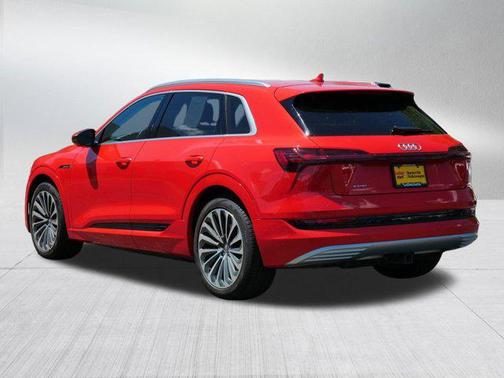 2019 Audi e-tron Premium Plus