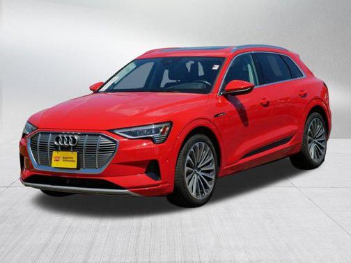 2019 Audi e-tron Premium Plus