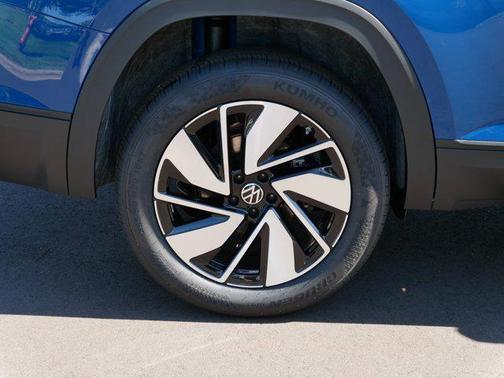 2026 Volkswagen Atlas 2.0T SE w/Technology 4MOTION
