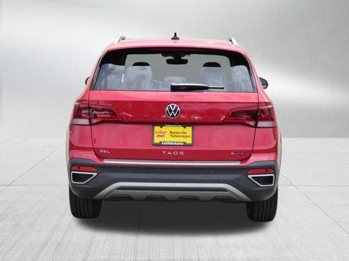 Kings Red Metallic 2022 Volkswagen Taos 1.5T SEL