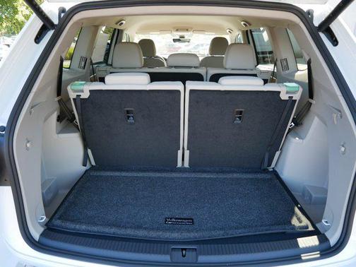 2026 Volkswagen Atlas 2.0T SE w/Technology 4MOTION