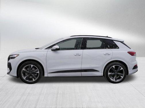 2024 Audi Q4 e-tron Premium 55 quattro