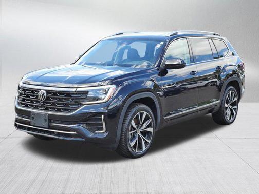 Deep Black Pearl 2024 Volkswagen Atlas 2.0T SEL Premium R-Line 4MOTION