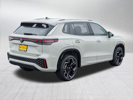 Sandstone 2026 Volkswagen Tiguan 2.0T SEL R-Line 4MOTION