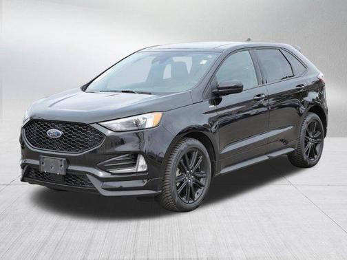 Agate Black Metallic 2022 Ford Edge ST Line