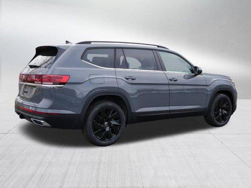 2025 Volkswagen Atlas 2.0T SE w/Technology 4MOTION
