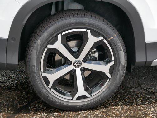 2025 Volkswagen Tiguan 2.0T SE 4MOTION