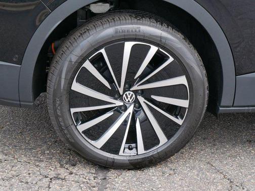 2025 Volkswagen ID.4 AWD Pro