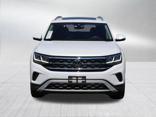 Opal White Pearl 2023 Volkswagen Atlas 3.6L SEL