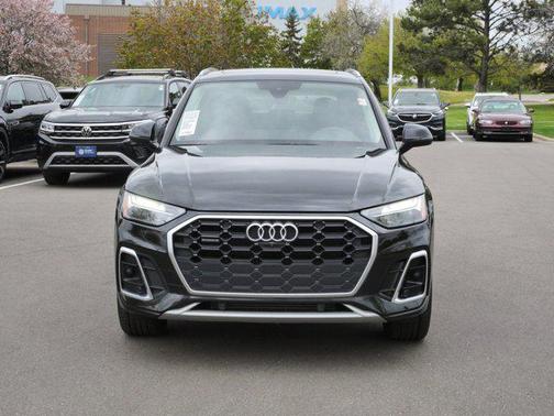 Mythos Black Metallic 2023 Audi Q5 45 S line Premium Plus