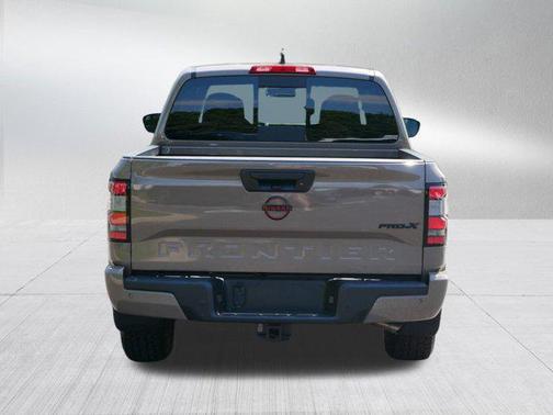 2024 Nissan Frontier PRO-X