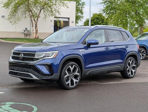 Dusk Blue Metallic 2023 Volkswagen Taos 1.5T SEL