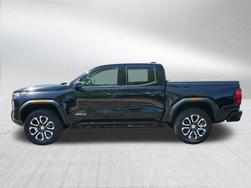 2024 GMC Canyon Base