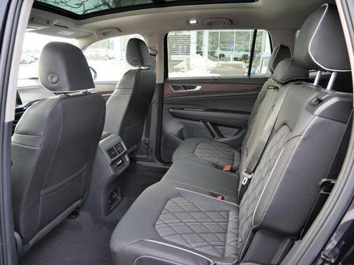 2026 Volkswagen Atlas 2.0T SEL Premium R-Line 4MOTION