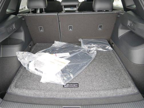 Avocado Green w/Deep Black Roof 2026 Volkswagen Tiguan 2.0T SE R-Line Black 4MOTION
