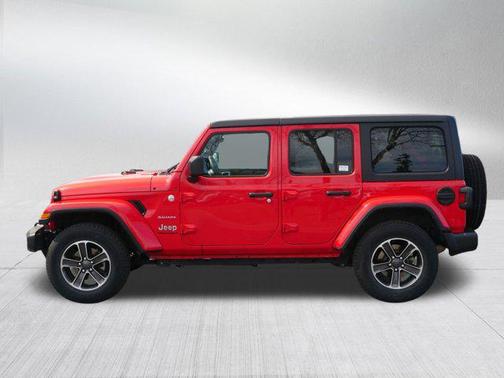 2023 Jeep Wrangler 4-Door Sahara 4x4