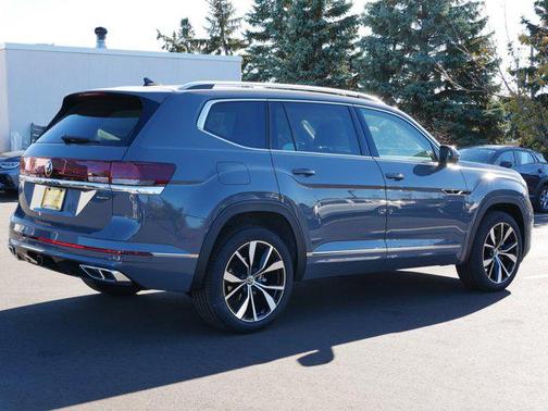 2026 Volkswagen Atlas 2.0T SEL Premium R-Line 4MOTION