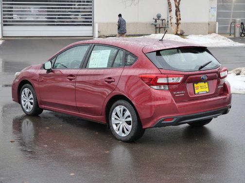 2019 Subaru Impreza 2.0i