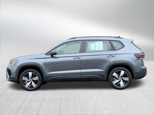 Platinum Gray Metallic 2025 Volkswagen Taos 1.5T S