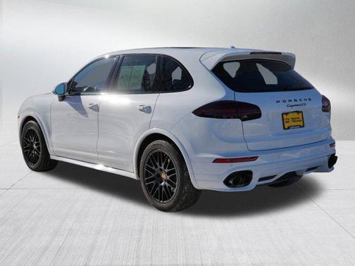 2017 Porsche Cayenne GTS