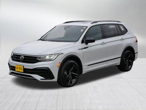 2024 Volkswagen Tiguan 2.0T SE R-Line Black 4MOTION
