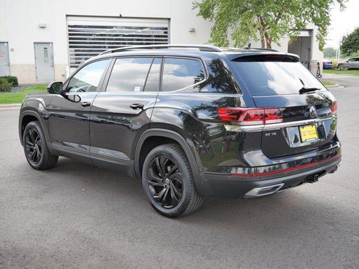 2022 Volkswagen Atlas 3.6L SE w/Technology