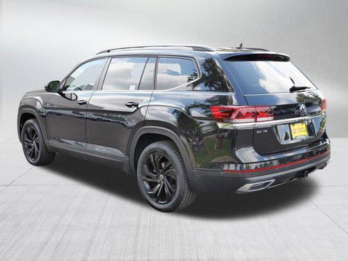 2022 Volkswagen Atlas 3.6L SE w/Technology