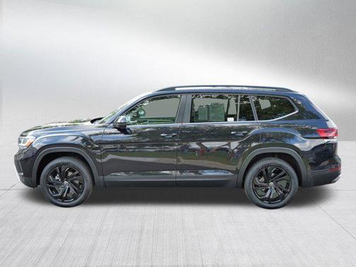 2022 Volkswagen Atlas 3.6L SE w/Technology