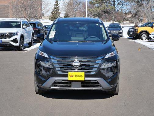 2025 Nissan Rogue SL