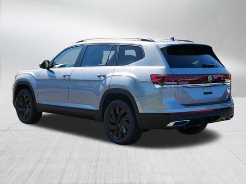 2026 Volkswagen Atlas 2.0T SE w/Technology 4MOTION