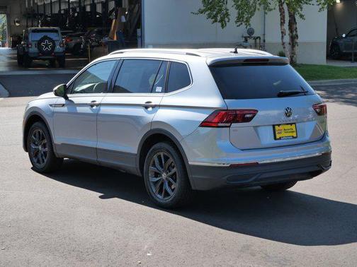 2024 Volkswagen Tiguan 2.0T SE 4MOTION