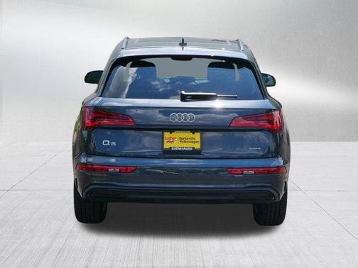 2024 Audi Q5 40 Premium Plus
