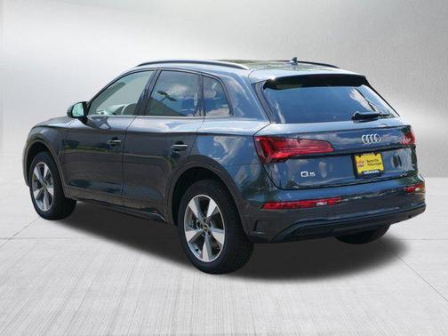 2024 Audi Q5 40 Premium Plus