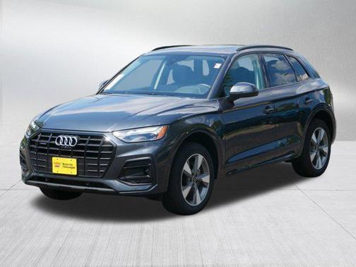 2024 Audi Q5 40 Premium Plus