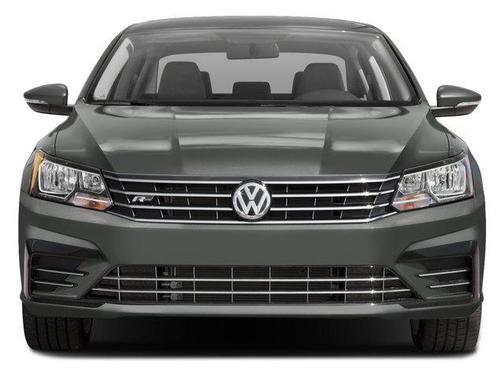 Deep Black Pearl 2017 Volkswagen Passat 1.8T R-Line w/Comfort