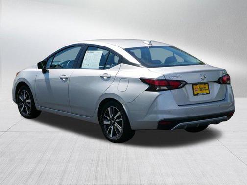 2021 Nissan Versa 1.6 SV