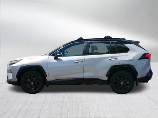 2023 Toyota RAV4 Hybrid SE