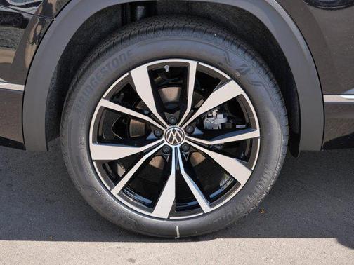 2026 Volkswagen Atlas 2.0T SEL Premium R-Line 4MOTION