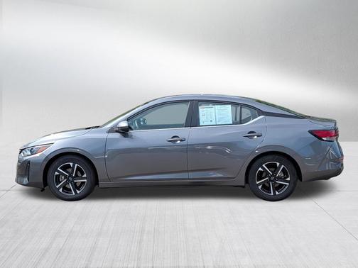 Gun Metallic 2024 Nissan Sentra SV