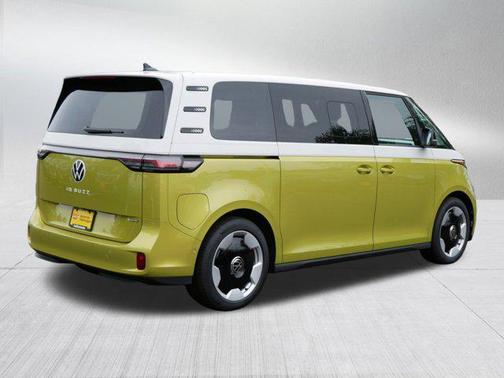 2025 Volkswagen ID. Buzz Pro S Plus with 4MOTION