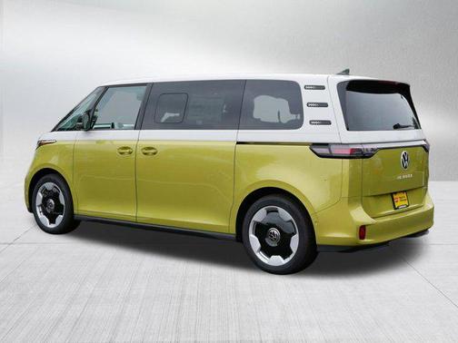 2025 Volkswagen ID. Buzz Pro S Plus with 4MOTION