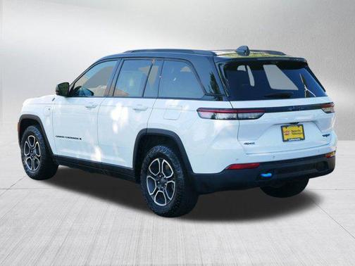 2022 Jeep Grand Cherokee 4xe Trailhawk