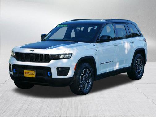 2022 Jeep Grand Cherokee 4xe Trailhawk