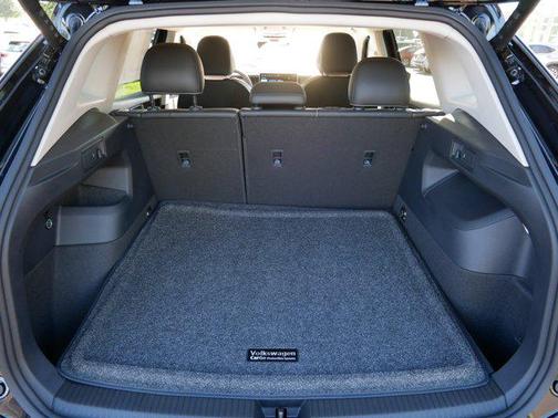 2025 Volkswagen Tiguan 2.0T SE 4MOTION